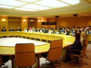 学生交換事業修了証授与式会場
