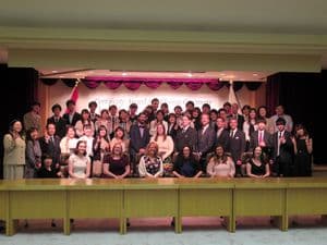 学生交換事業修了式集合写真