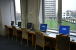 2回自由学習コーナー(PCコーナー)内装