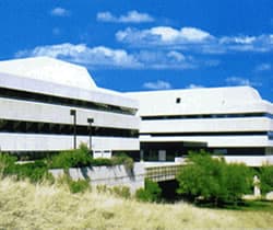 レスブリッジ大学